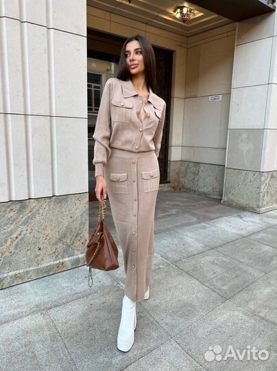 Трикотажный костюм женский с юбкой