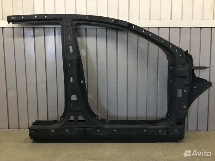 Порог со стойкой правый Kia Sportage 2010-2015