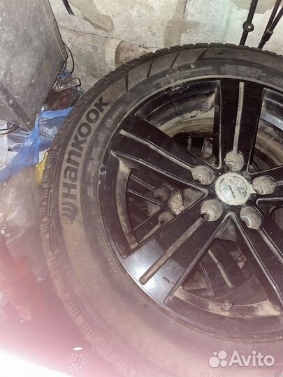 Годные тапки R16