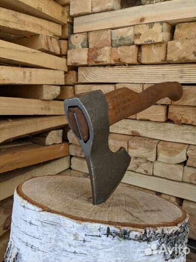 Топор кованый с гравировкой