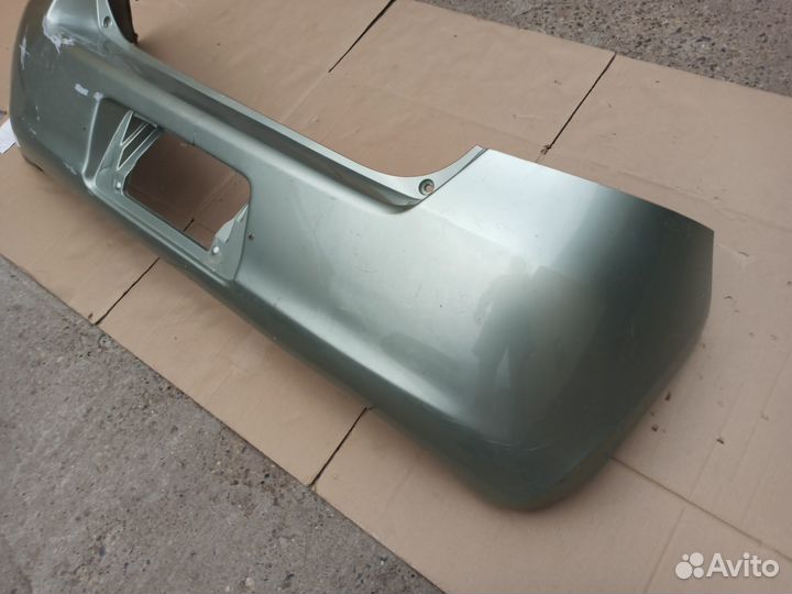 Бампер задний toyota Vitz yaris 2