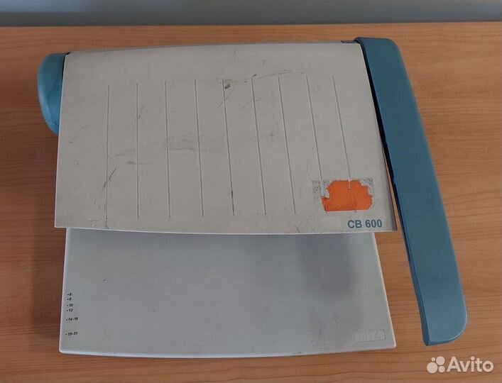 Переплетная машина / Брошюратор Leitz CB600