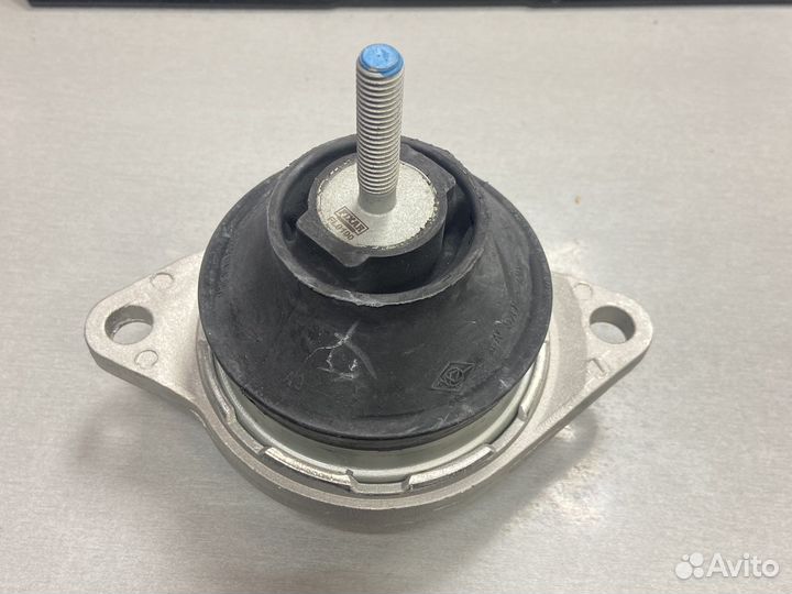 Audi 100 А6 с4 45 кузов опора двигателя