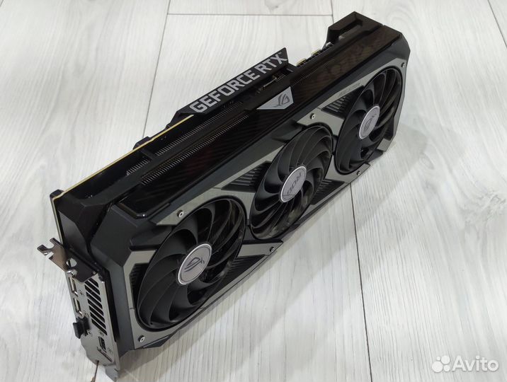 Продам видеокарту Asus ROG Strix RTX 3080Ti