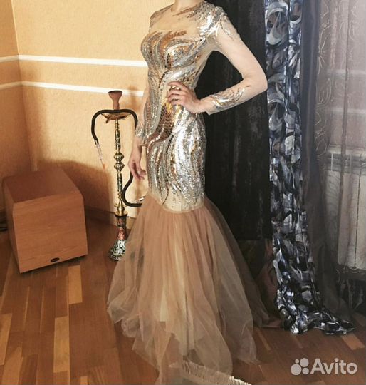 Вечернее платье