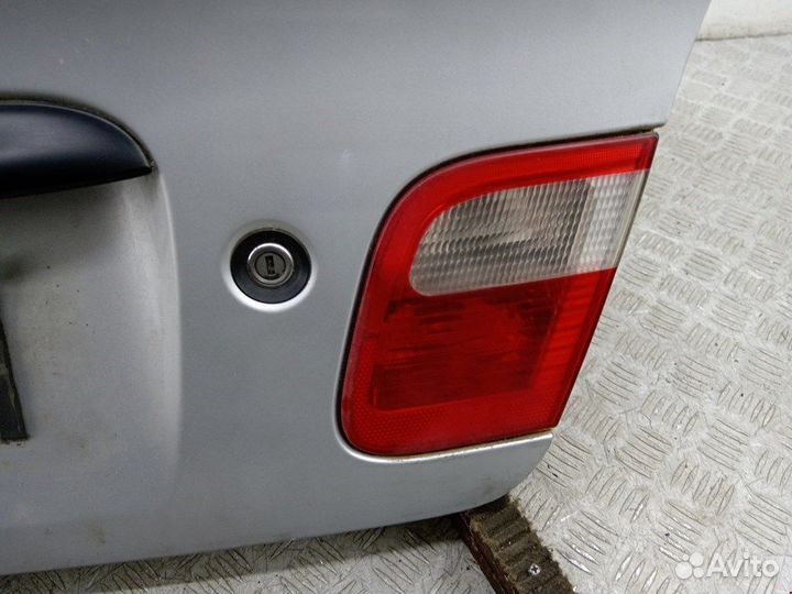 Крышка (дверь) багажника для BMW 3-Series (E46)