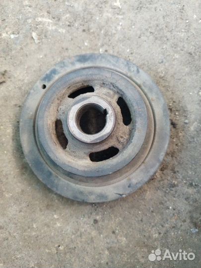 Шкив коленвала Nissan Cube