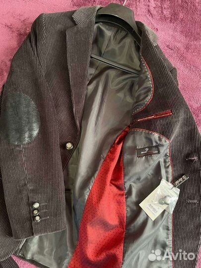 Костюм новый размер 152