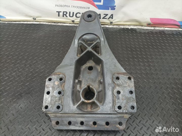 7421682250 Кронштейн полурессоры задней