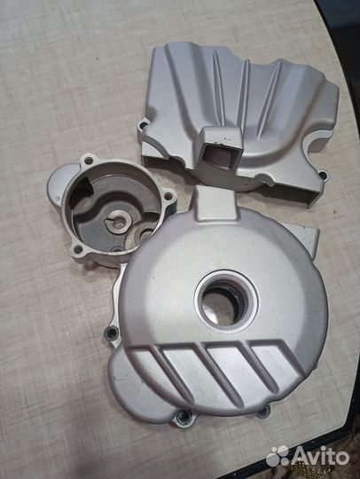 Крышка двигателя