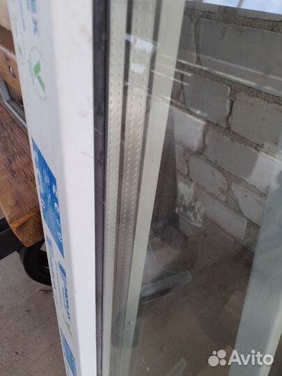 Окно пластиковое глухое и дверь входная бу