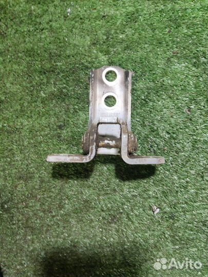 Петля двери передняя левая Haima M3