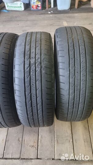 Bridgestone Dueler H/T 843 225/60 R17