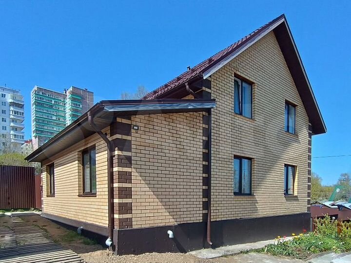 Коттедж 127,8 м² на участке 6 сот.