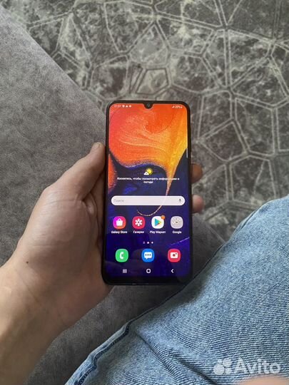 Samsung Galaxy A50, 4/64 ГБ