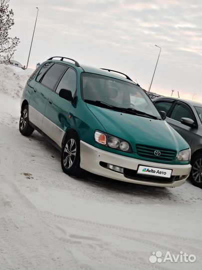 Toyota Picnic 2.0 МТ, 1997, 227 599 км