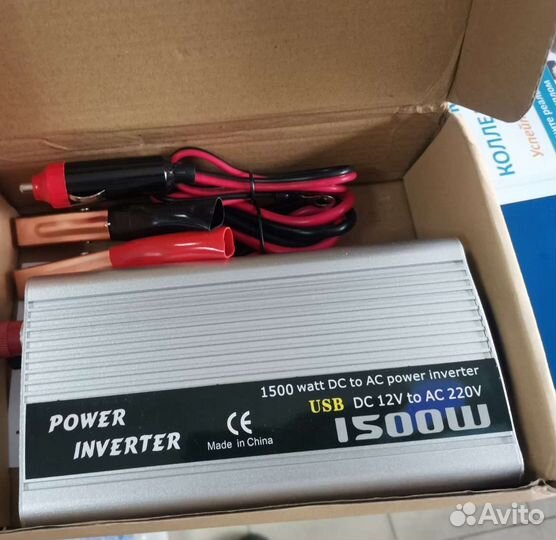 Автомобильный инвертор с 12 на 220