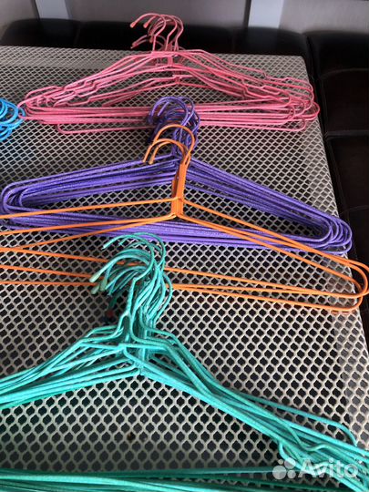 Вешалки плечики