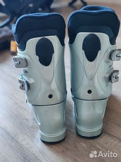 Горнолыжные ботинки lange