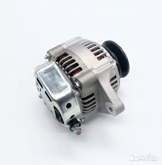 Генератор Kubota V2403 (12V/50A)