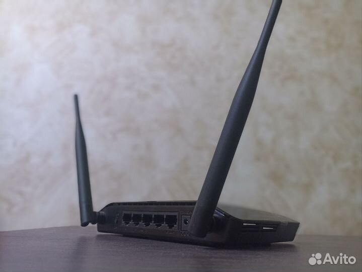 Wifi роутер D-link Dir615