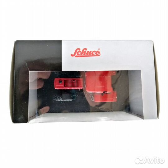 Модель трактора Schuco 450767100 Case 1455 XL 1:32