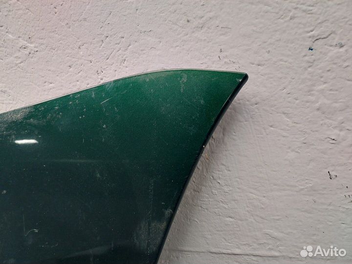 Капот Toyota Avensis Verso, 2001