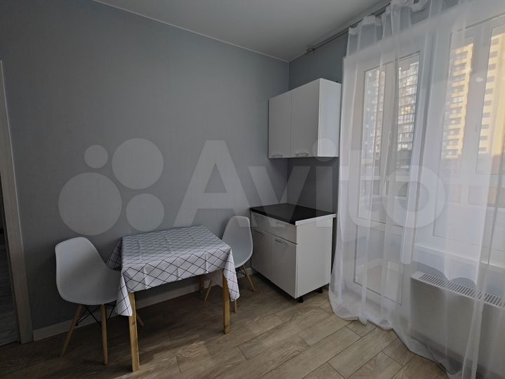 1-к. квартира, 32 м², 9/23 эт.