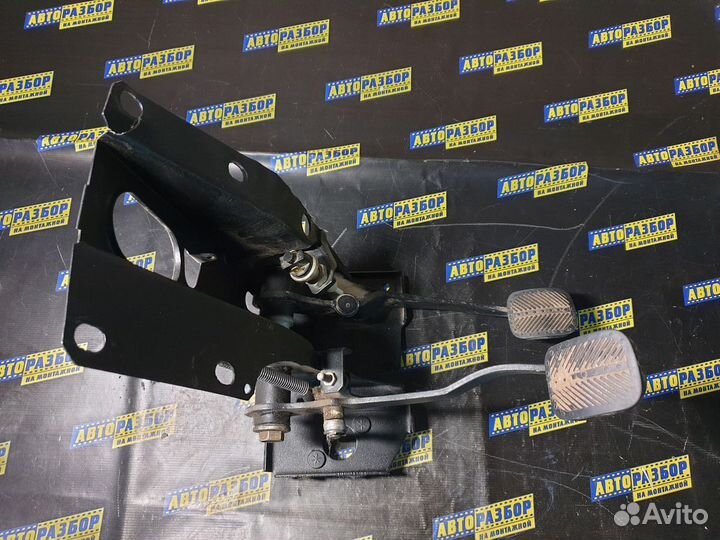 Блок педалей ваз (LADA) 2107