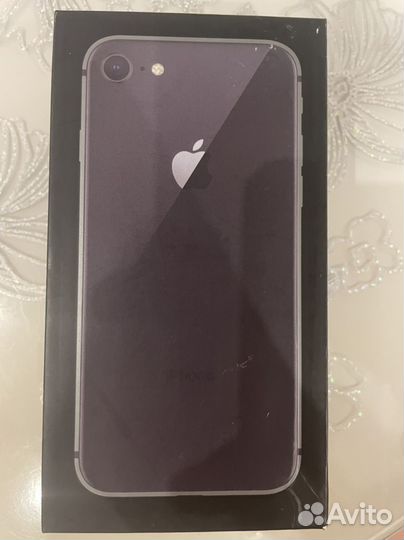 Телефон iPhone 8 64 gb