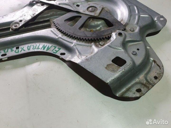 Стеклоподъемник задний правый Hyundai Elantra XD