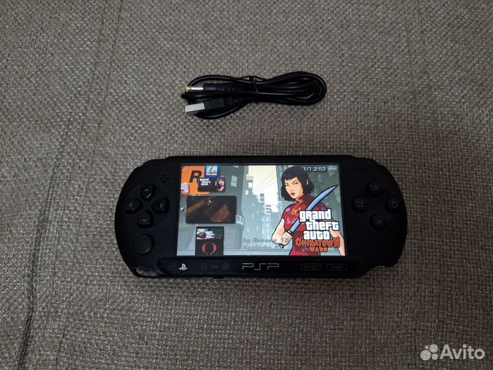 Sony PSP e 1008 прошитая 140игр