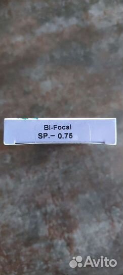 Линзы контактные 0,75