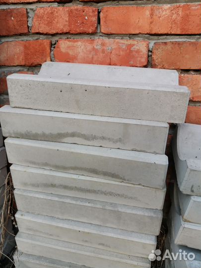 Желоб- лоток водоотводный