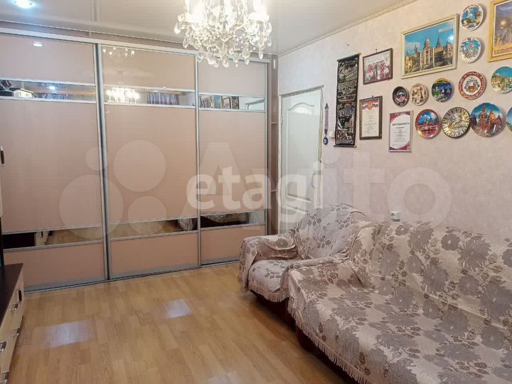 2-к. квартира, 64 м², 8/12 эт.