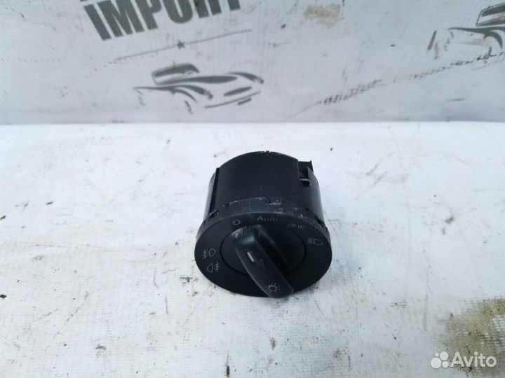 Переключатель света Volkswagen Passat B6