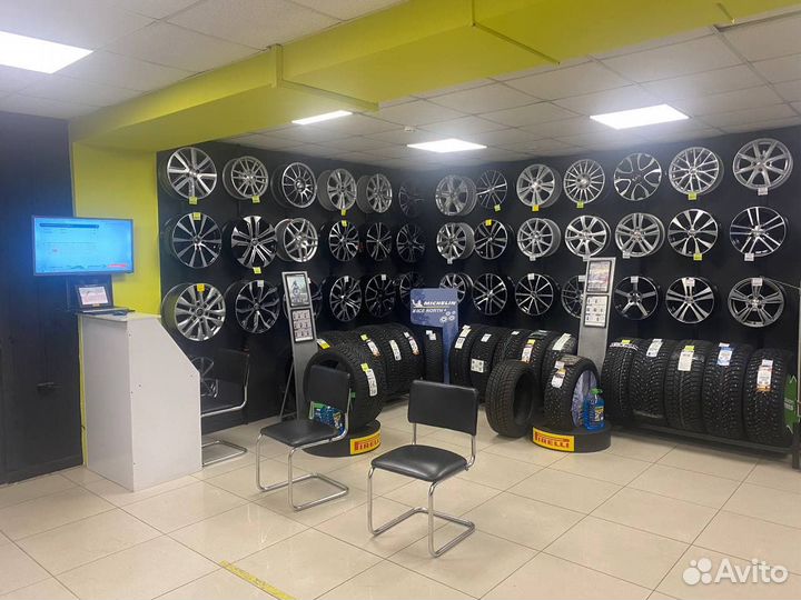 Nokian Tyres Hakkapeliitta 10p SUV 215/65 R16