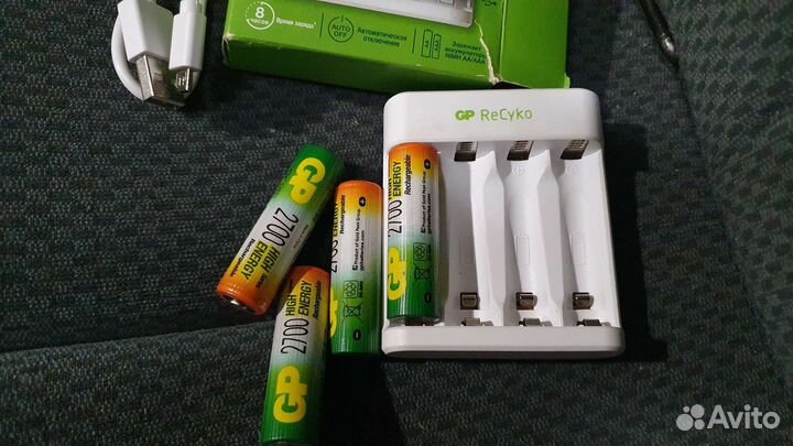 Зарядное устройство GP 2700 ma