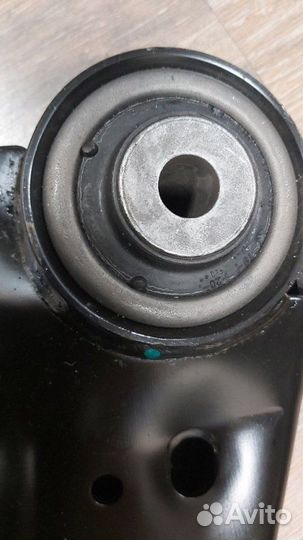 Рычаг подвески передний левый Mercedes V-Class