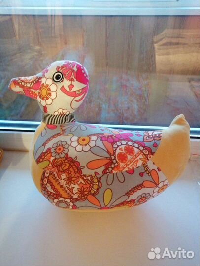 Утка набивная декоративная