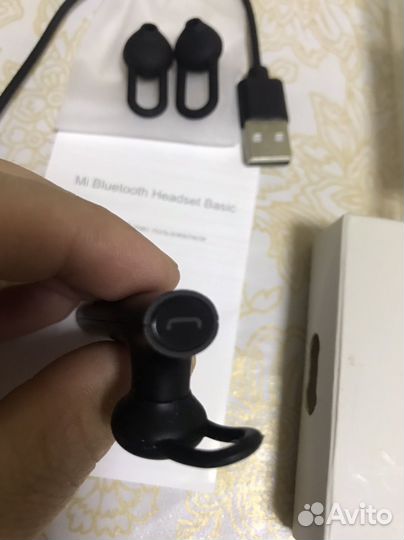 Беспроводная гарнитура xiaomi блютуз наушник