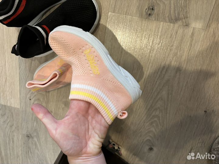 Кроссовки для девочки 26-27