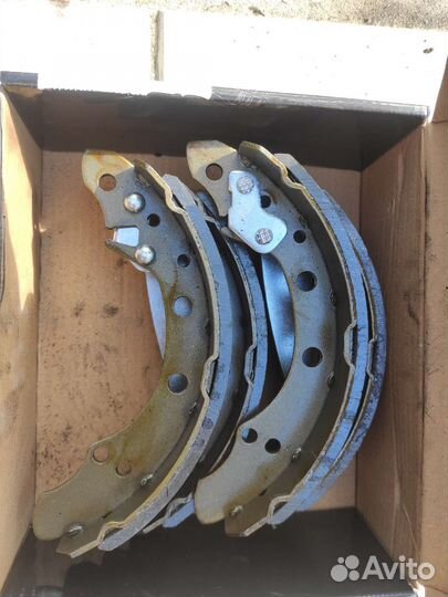 Колодки тормозные задние комплект