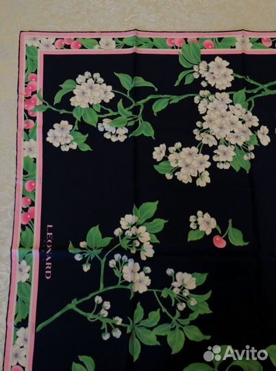 Платок Leonard