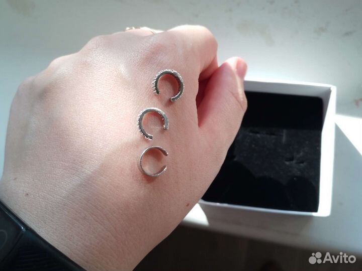 Серьги каффы в подарочной коробке новые