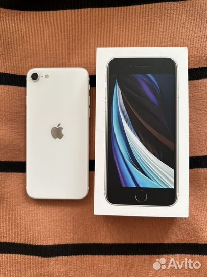iPhone SE, 64 ГБ