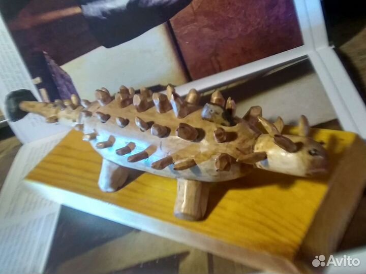 Динозавр фигурка деревянная