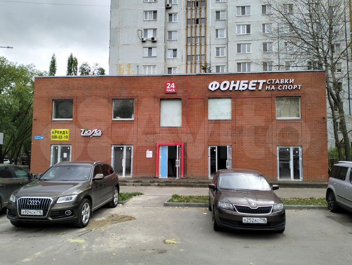 Торговое помещение с арендаторами, 310 м²
