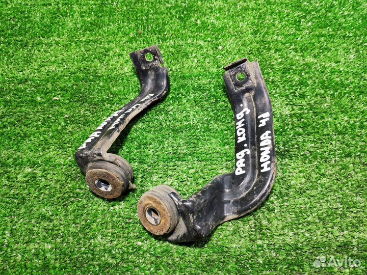 Крепление радиатора кондиционера Honda Civic 8 4d