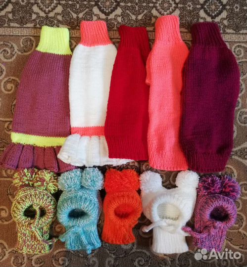 Шапочки, джемпера, платья на маленькую собачку